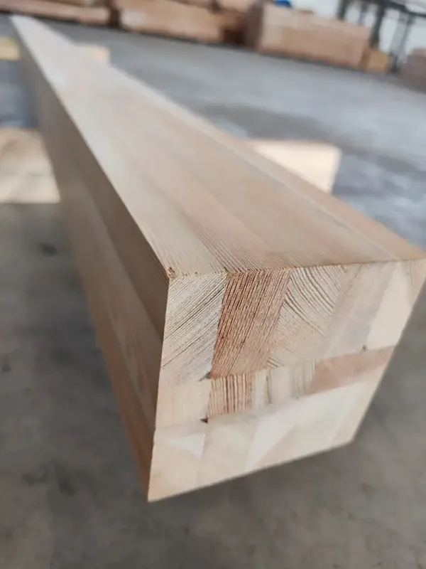 Брус клееный из лиственницы цельноламельный 80×80